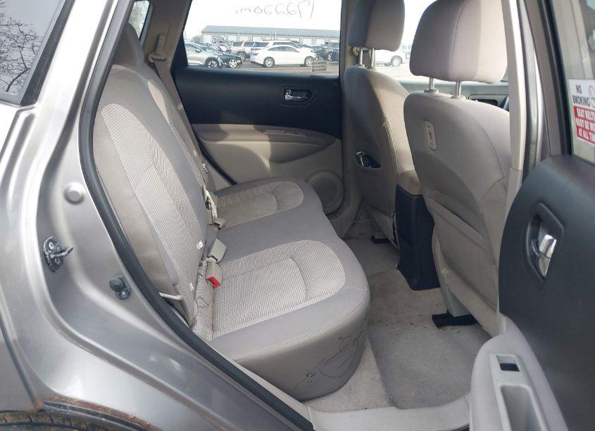 Photo 8 of 2012 Nissan Rogue SV (VIN JN8AS5MV0CW420803)