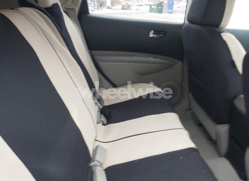 Photo 8 of 2012 Nissan Rogue SV (VIN JN8AS5MV0CW702388)