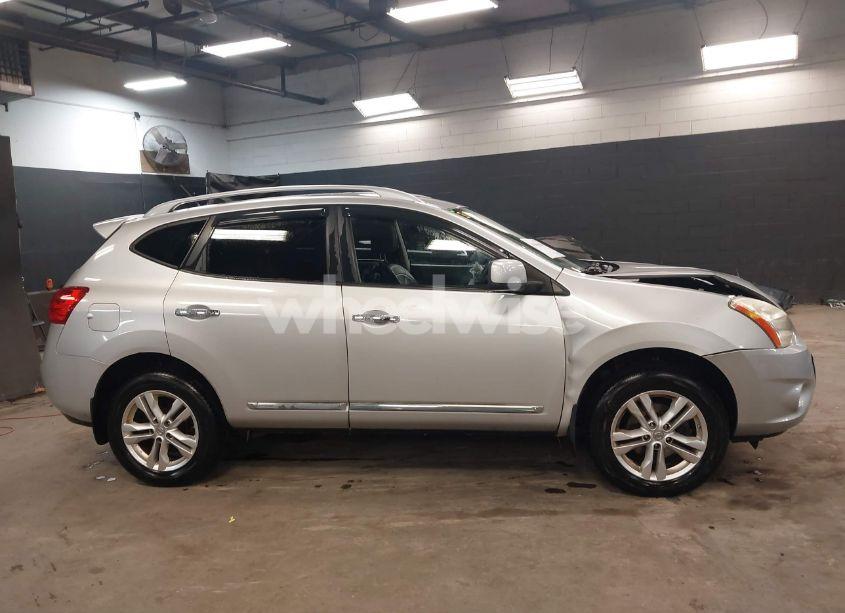 Photo 13 of 2012 Nissan Rogue SV (VIN JN8AS5MV0CW708093)