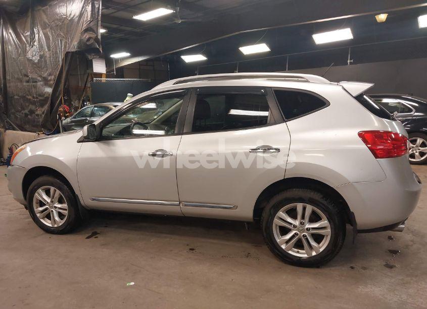 Photo 14 of 2012 Nissan Rogue SV (VIN JN8AS5MV0CW708093)