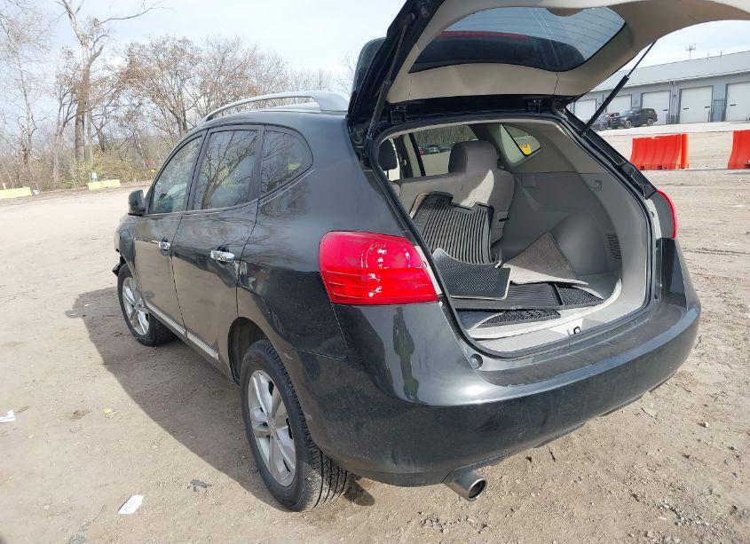 Photo 3 of 2013 Nissan Rogue SV (VIN JN8AS5MV0DW101449)