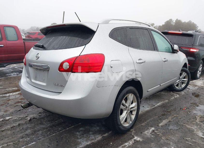 Photo 4 of 2013 Nissan Rogue SV (VIN JN8AS5MV0DW122950)