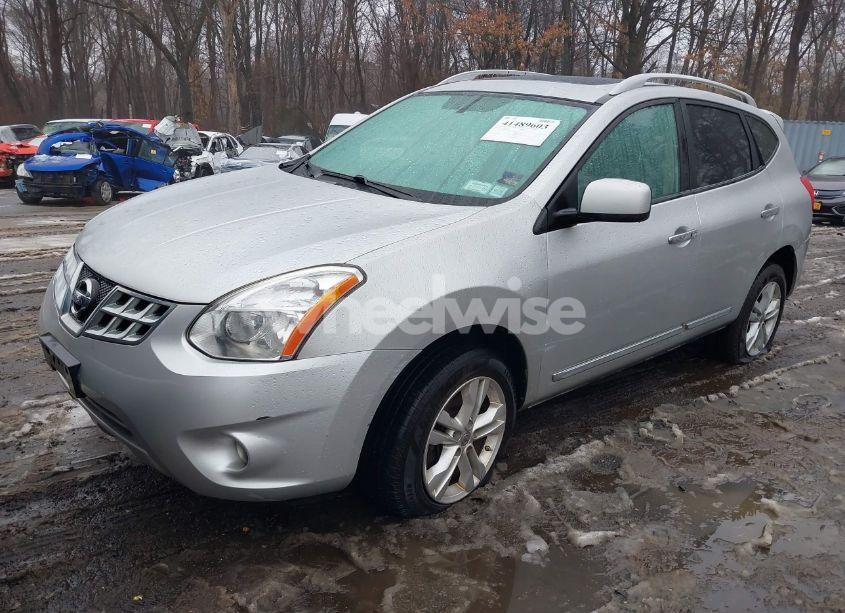 Photo 6 of 2013 Nissan Rogue SV (VIN JN8AS5MV0DW122950)