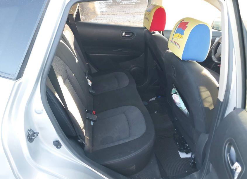 Photo 8 of 2013 Nissan Rogue SV (VIN JN8AS5MV0DW133222)