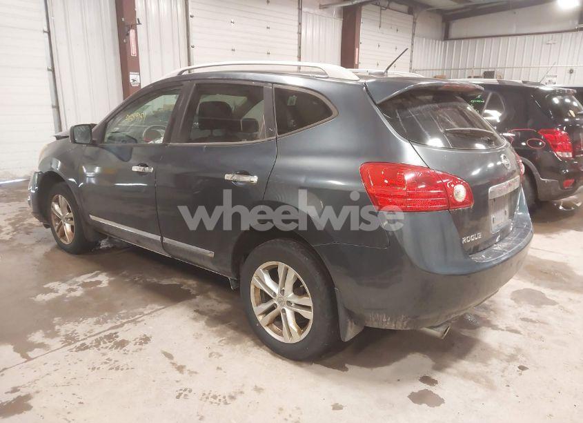 Photo 3 of 2013 Nissan Rogue SV (VIN JN8AS5MV0DW145063)