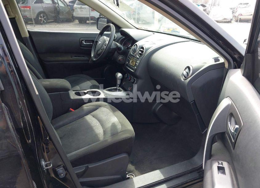 Photo 5 of 2013 Nissan Rogue S (VIN JN8AS5MV0DW151350)