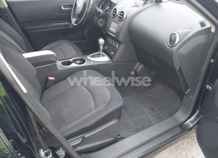 Photo 5 of 2013 Nissan Rogue SV (VIN JN8AS5MV0DW600865)