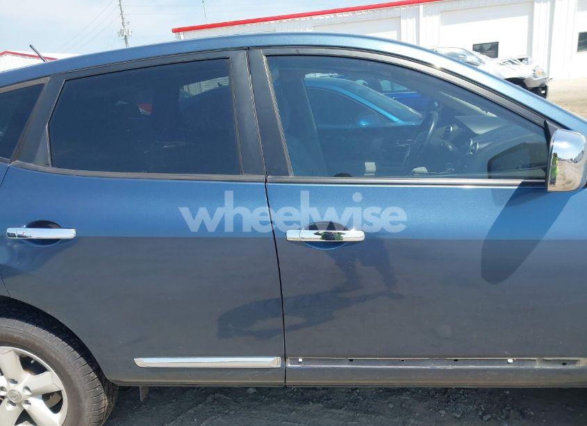 Photo 13 of 2013 Nissan Rogue S (VIN JN8AS5MV0DW652237)