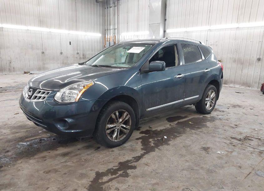 Photo 2 of 2013 Nissan Rogue SV (VIN JN8AS5MV0DW659480)