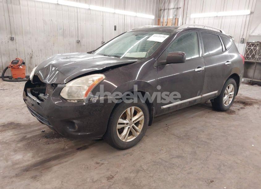 Photo 2 of 2013 Nissan Rogue SV (VIN JN8AS5MV0DW659608)