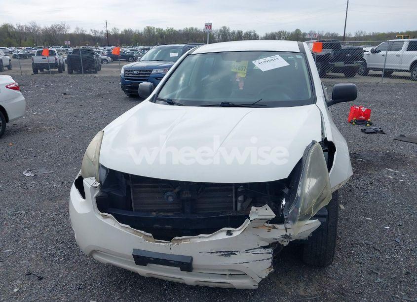 Photo 12 of 2014 Nissan Rogue SELECT S (VIN JN8AS5MV0EW201746)