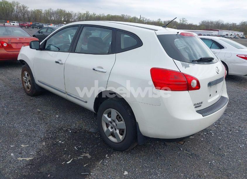 Photo 3 of 2014 Nissan Rogue SELECT S (VIN JN8AS5MV0EW201746)