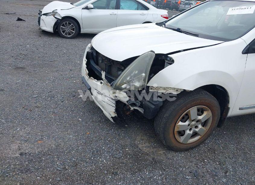 Photo 6 of 2014 Nissan Rogue SELECT S (VIN JN8AS5MV0EW201746)