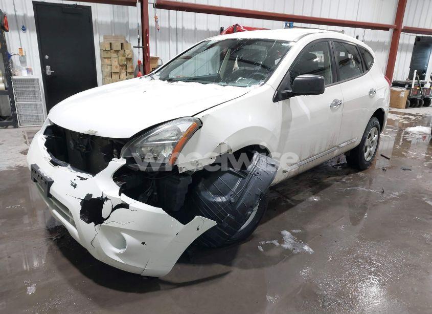 Photo 2 of 2014 Nissan Rogue SELECT S (VIN JN8AS5MV0EW700854)