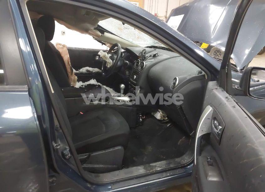 Photo 5 of 2014 Nissan Rogue SELECT S (VIN JN8AS5MV0EW702104)