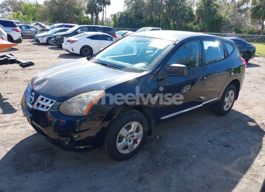 Photo 2 of 2014 Nissan Rogue SELECT S (VIN JN8AS5MV0EW706556)