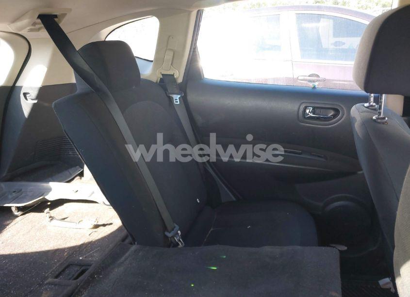 Photo 8 of 2014 Nissan Rogue SELECT S (VIN JN8AS5MV0EW706556)