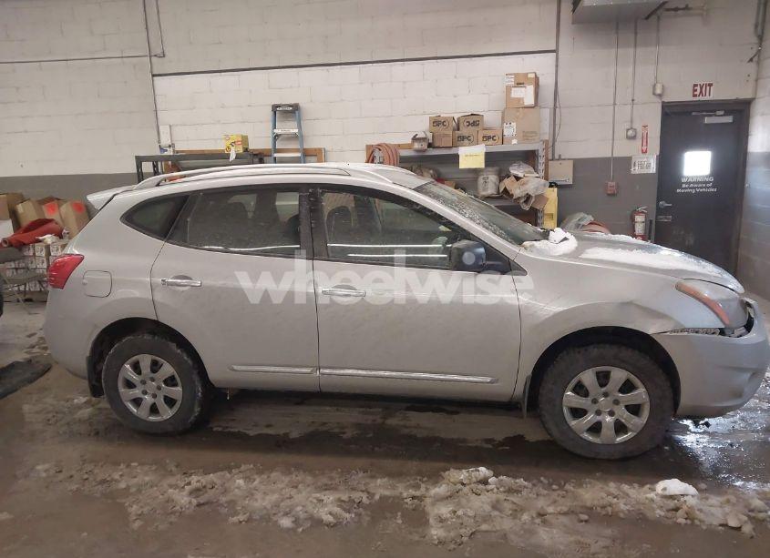 Photo 14 of 2015 Nissan Rogue SELECT S (VIN JN8AS5MV0FW258840)