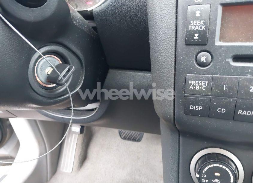 Photo 11 of 2010 Nissan Rogue S (VIN JN8AS5MV1AW100435)