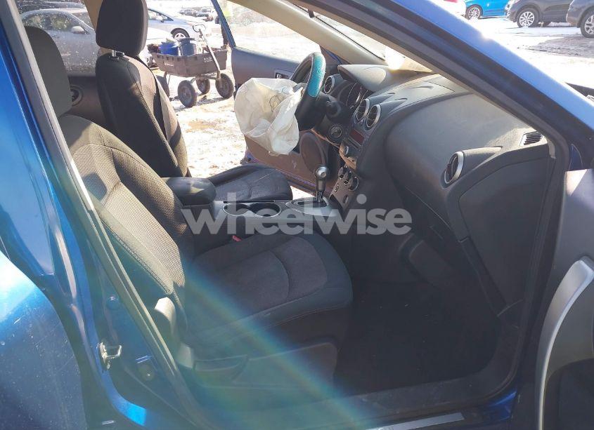 Photo 5 of 2010 Nissan Rogue SL (VIN JN8AS5MV1AW102038)