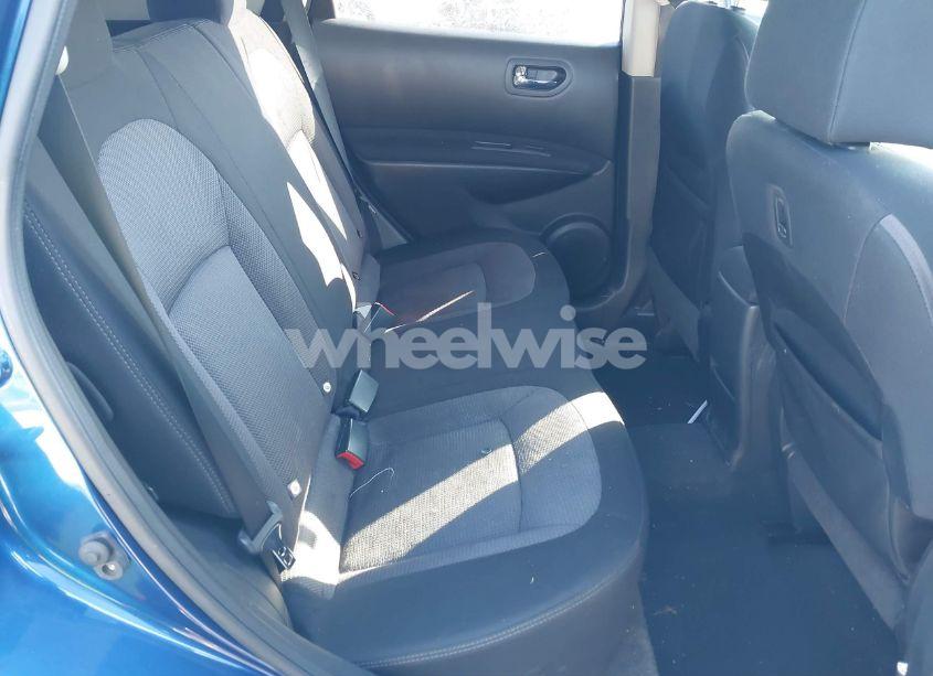 Photo 8 of 2010 Nissan Rogue SL (VIN JN8AS5MV1AW102038)