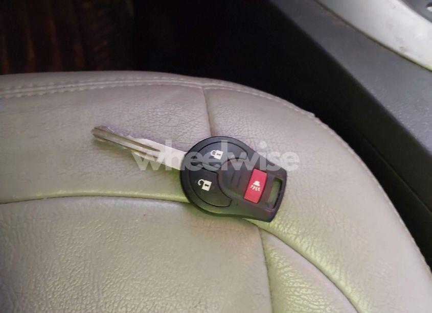 Photo 11 of 2010 Nissan Rogue S (VIN JN8AS5MV1AW136075)