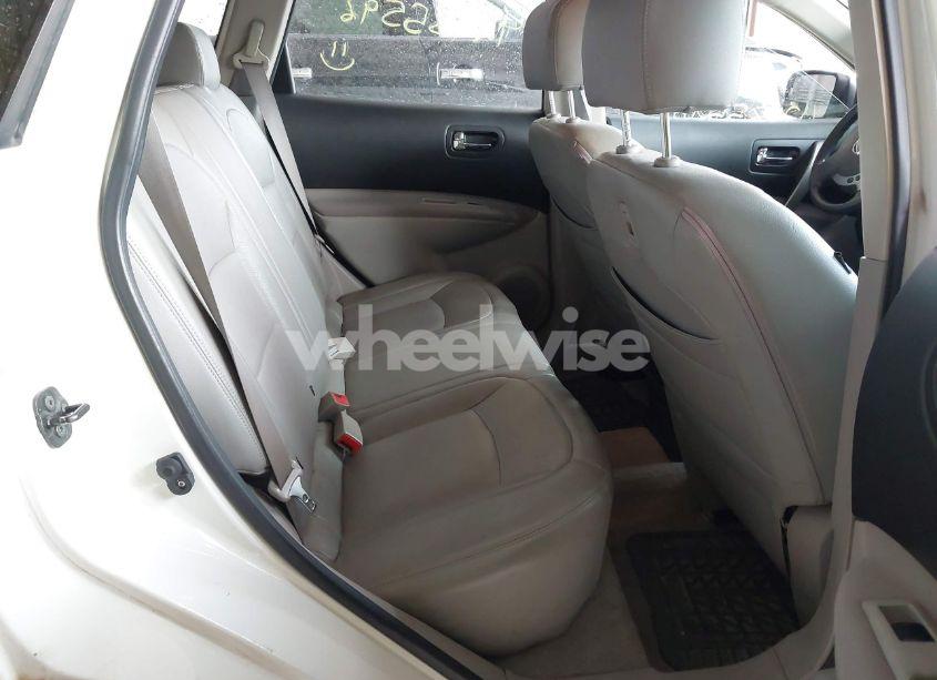 Photo 8 of 2010 Nissan Rogue S (VIN JN8AS5MV1AW136075)