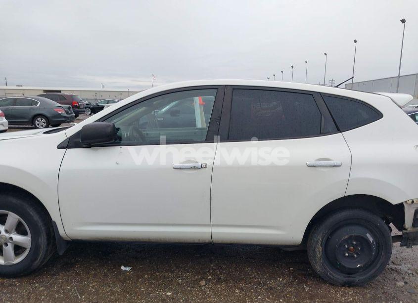 Photo 15 of 2010 Nissan Rogue S (VIN JN8AS5MV1AW137923)