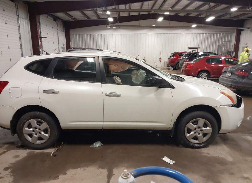 Photo 13 of 2010 Nissan Rogue S (VIN JN8AS5MV1AW138604)