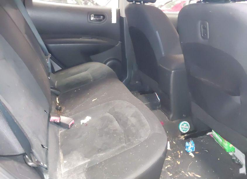 Photo 8 of 2010 Nissan Rogue S (VIN JN8AS5MV1AW138604)