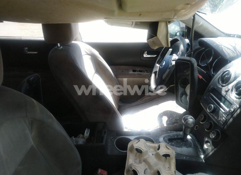 Photo 5 of 2010 Nissan Rogue S (VIN JN8AS5MV1AW145505)