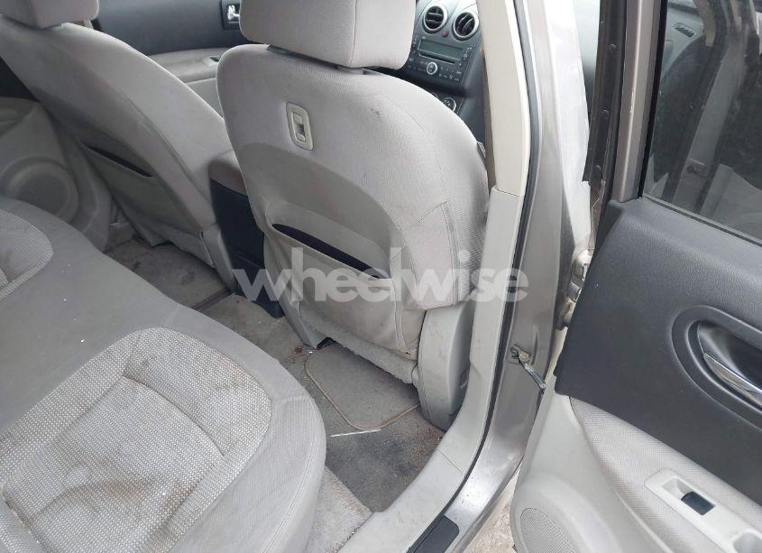 Photo 8 of 2010 Nissan Rogue SL (VIN JN8AS5MV1AW146976)