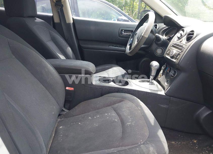 Photo 5 of 2011 Nissan Rogue S (VIN JN8AS5MV1BW257397)