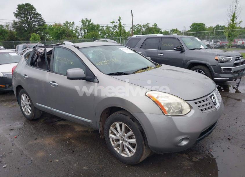 2011 Nissan Rogue SV (VIN JN8AS5MV1BW260817) main photo