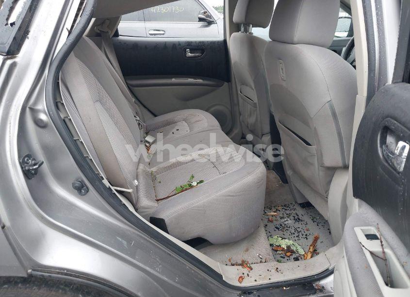 Photo 8 of 2011 Nissan Rogue SV (VIN JN8AS5MV1BW260817)