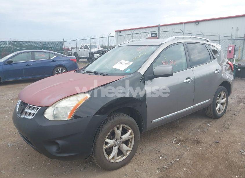 Photo 2 of 2011 Nissan Rogue SV (VIN JN8AS5MV1BW270523)