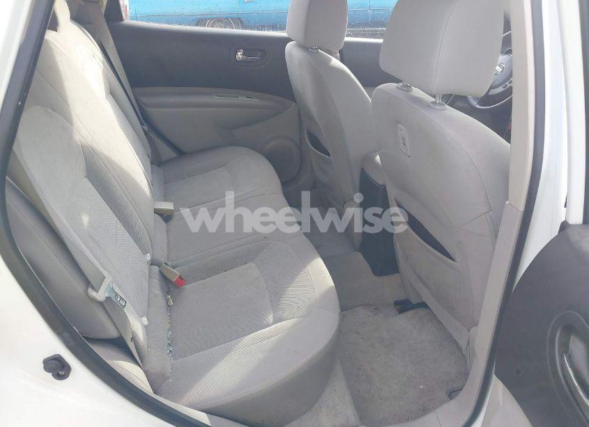 Photo 8 of 2011 Nissan Rogue S (VIN JN8AS5MV1BW295504)