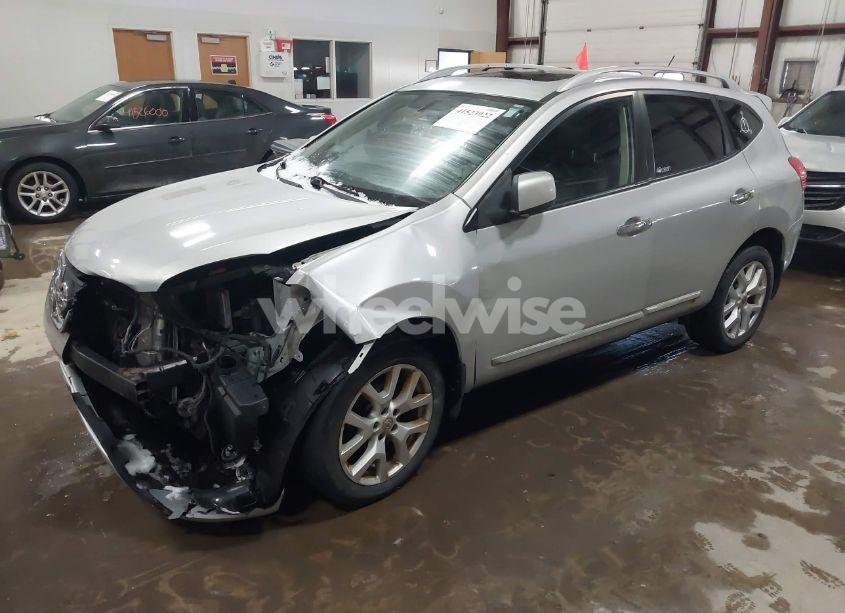 Photo 2 of 2011 Nissan Rogue SV (VIN JN8AS5MV1BW308753)