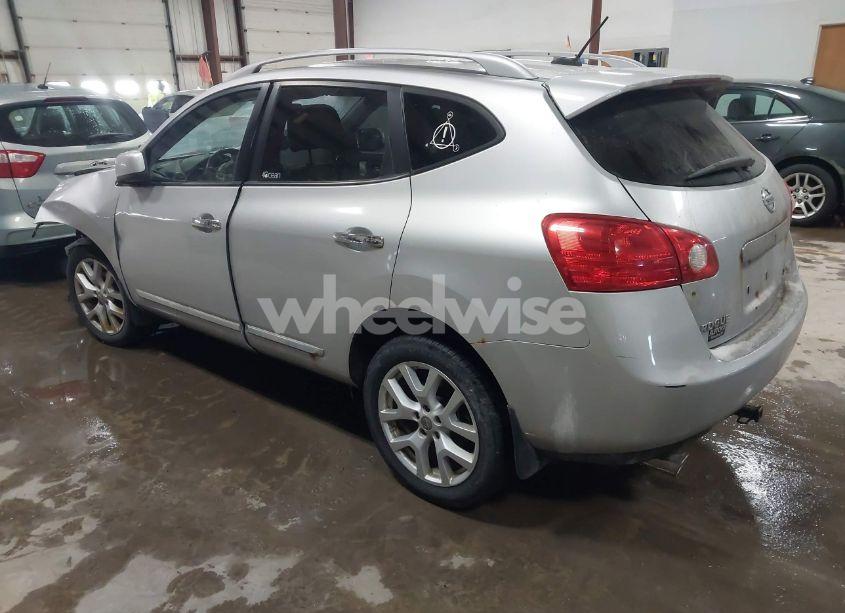 Photo 3 of 2011 Nissan Rogue SV (VIN JN8AS5MV1BW308753)