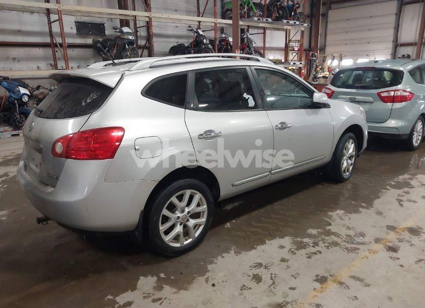 Photo 4 of 2011 Nissan Rogue SV (VIN JN8AS5MV1BW308753)