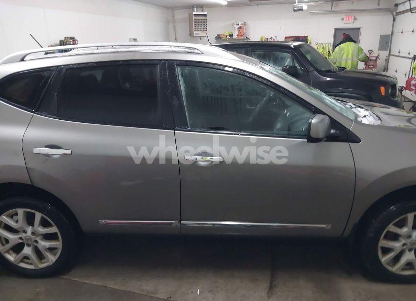 Photo 13 of 2011 Nissan Rogue SV (VIN JN8AS5MV1BW667181)