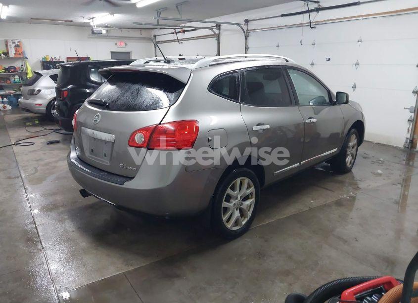 Photo 4 of 2011 Nissan Rogue SV (VIN JN8AS5MV1BW667181)