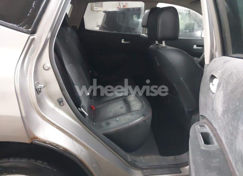 Photo 8 of 2011 Nissan Rogue SV (VIN JN8AS5MV1BW667181)