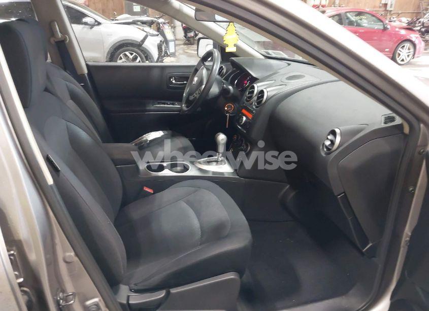 Photo 5 of 2011 Nissan Rogue S (VIN JN8AS5MV1BW677001)