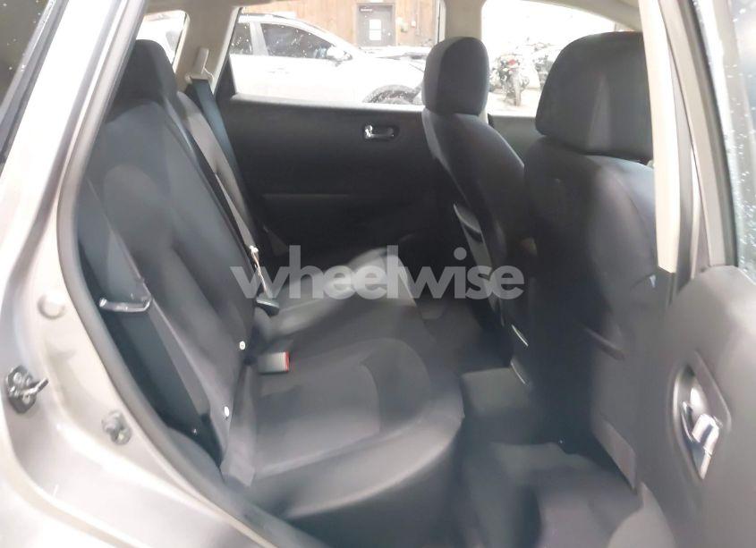 Photo 8 of 2011 Nissan Rogue S (VIN JN8AS5MV1BW677001)