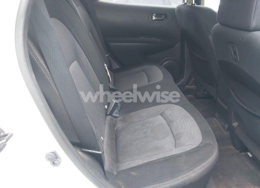 Photo 8 of 2012 Nissan Rogue SV (VIN JN8AS5MV1CW369604)