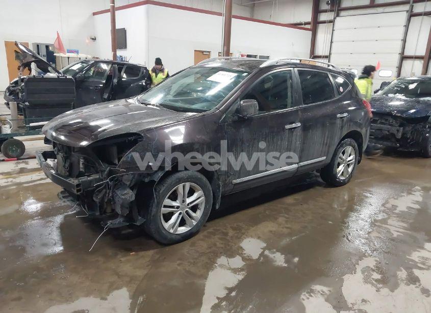 Photo 2 of 2012 Nissan Rogue SV (VIN JN8AS5MV1CW395104)