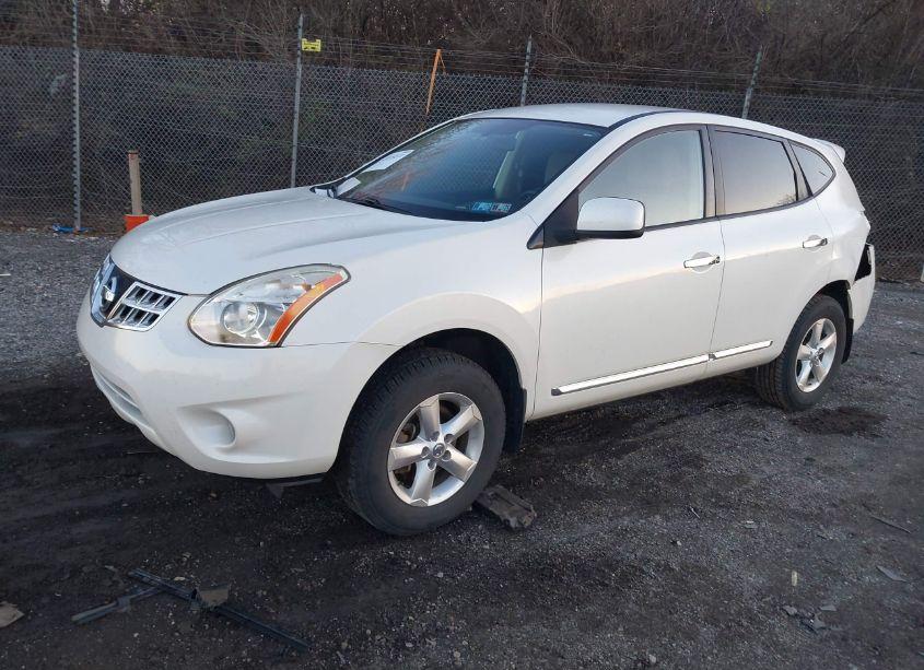 Photo 2 of 2013 Nissan Rogue S (VIN JN8AS5MV1DW103484)