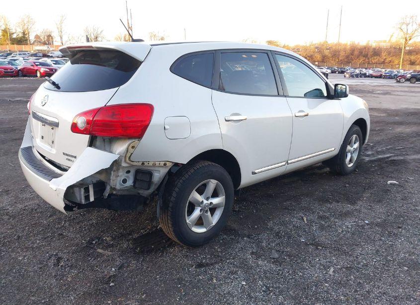 Photo 4 of 2013 Nissan Rogue S (VIN JN8AS5MV1DW103484)