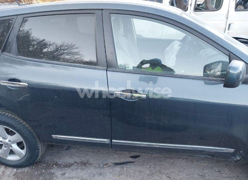 Photo 13 of 2013 Nissan Rogue S (VIN JN8AS5MV1DW122861)